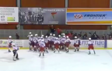 В Могилеве произошла массовая драка хоккеистов из России и Словакии