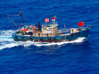Япония депортирует пойманных на спорном острове китайцев