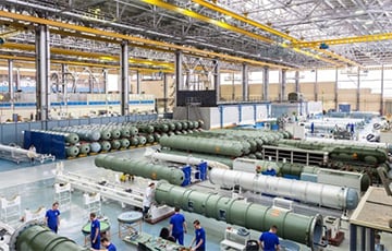 В Москве загорелся единственный в РФ завод по производству боеприпасов для С-300 и С-400