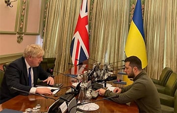 Великобритания после встречи Джонсона и Зеленого анонсировала новые поставки оружия в Украину