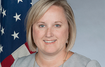 Посол США в Беларуси продолжает работать в Вашингтоне