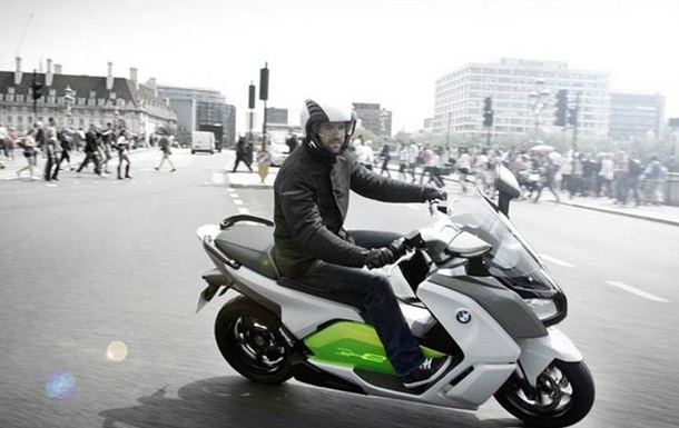 BMW выпустила первый электрический скутер