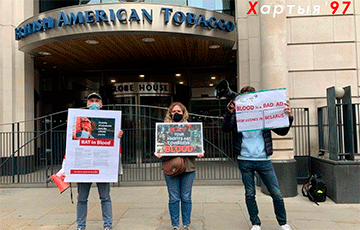 Белорусы Лондона провели акцию у головного офиса British American Tobacco