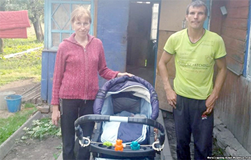 Солидарность белорусов помогла семье из Лоева вернуть 3-месячного Максима