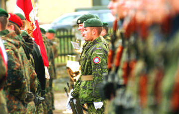 Страны Балтии и Польша просят разместить у себя контингенты войск НАТО