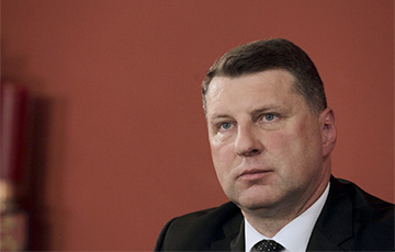 Новый президент Латвии отказался переезжать в резиденцию