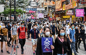 Китайские депутаты приняли закон, вызвавший массовые протесты в Гонконге
