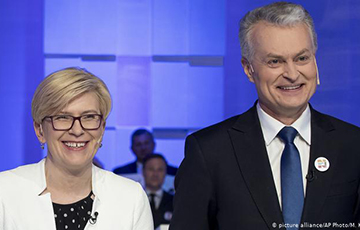 Во второй тур выборов президента Литвы выходят Шимоните и Науседа