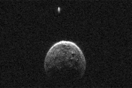 НАСА представило снимки приближения 2004 BL86 к Земле