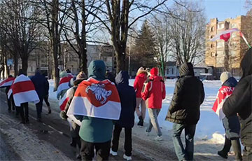 Белорусские партизаны выходят на улицы