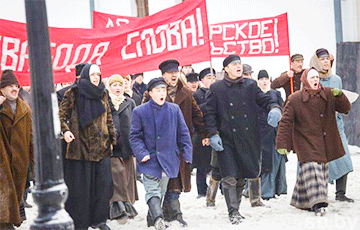 Фотофакт: В центре Минска требуют убрать «царя»
