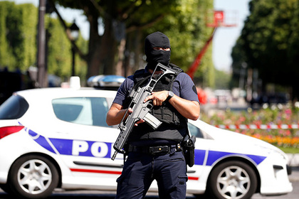 Французская полиция сообщила о предотвращении покушения на Макрона