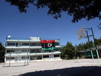 В ливийском посольстве в Афинах нашли склад оружия