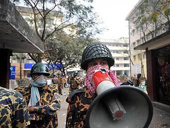 В Бангладеш за участие в мятеже осудили 723 человека