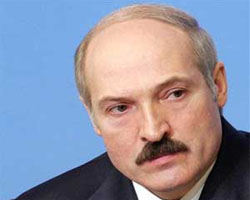 Лукашенко хочет упразднить военные суды