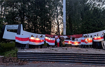 Жители Дзержинска вышли на акцию солидарности