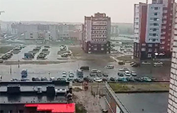 В Кобрине после ливня затопило центральные улицы