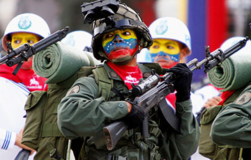 Венесуэльские солдаты призвали военных восстать против Мадуро