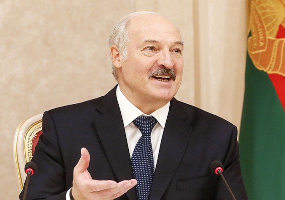 СМИ сообщили, что у Лукашенко инсульт. Его пресс-секретарь назвала эти новости «бредом»