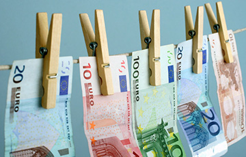 Схема «золотых виз»: в ЕС призвали прекратить отмывать деньги