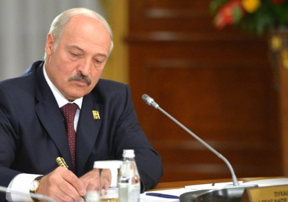 «Не дай бог коррупция или еще что-то». Лукашенко произвел ряд кадровых назначений