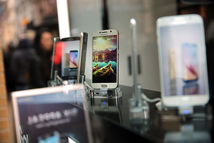 Samsung отобрал у Apple звание крупнейшего производителя смартфонов