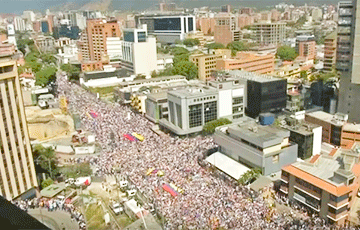 В Венесуэле продолжаются масштабные акции протеста