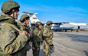 Россия решила продлить использование своих военных баз в Беларуси