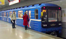 Названия станций метро будут объявлять по-белорусски и по-английски
