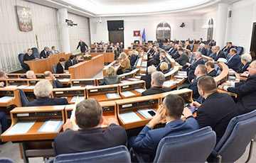 Сенат Польши ввел дополнительный выходной по случаю 100-летия независимости
