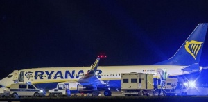 Самолет Ryanair экстренно сел в Берлине из-за угрозы взрыва