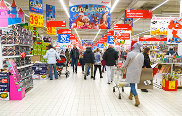 Белорусы увеличили траты в польских магазинах