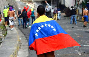 В Венесуэле группа военных устроила мятеж против Мадуро