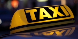 МВД инициирует ограничение работы такси, принимающих заказы через мобильные приложения