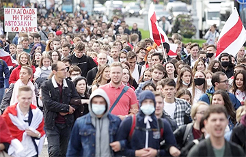 Протесты — везде: второй день горячей белорусской осени (Онлайн)