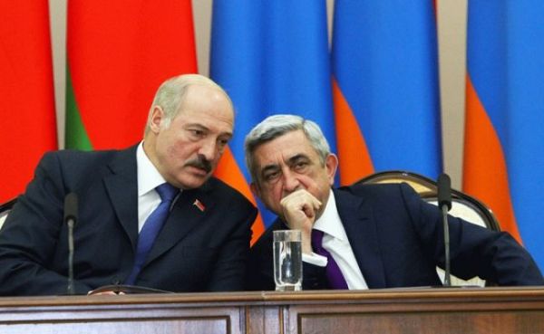 Лукашенко уговаривал Армению отдать часть Карабаха за 5 миллиардов долларов