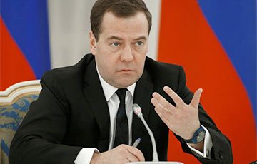 Медведев вновь поднял вопрос поставок «санкционки» через Беларусь