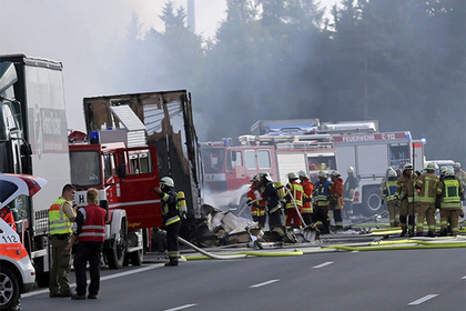 Немецкие власти подтвердили гибель людей в ДТП с участием автобуса в Баварии
