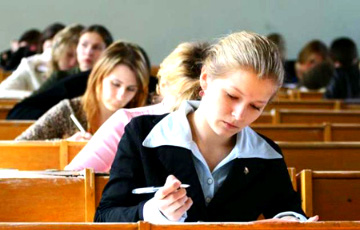 Сто баллов на ЦТ по белорусскому языку набрали 35 абитуриентов