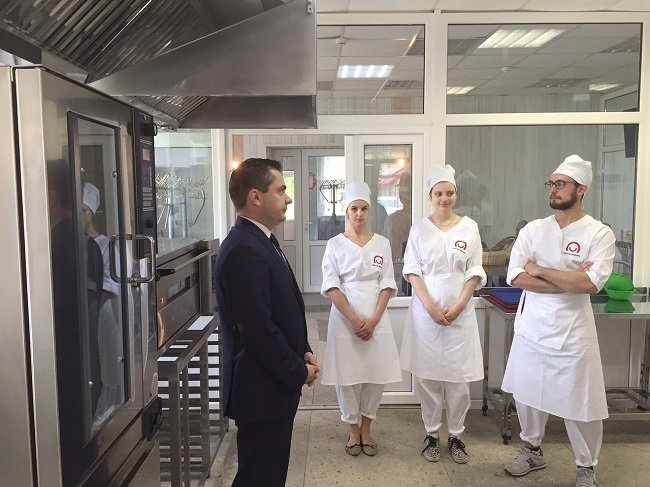 Посольство Польши в Беларуси приобрело пекарню для центра по реабилитации инвалидов