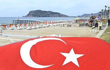 Турция предложит туристам страховку от коронавируса