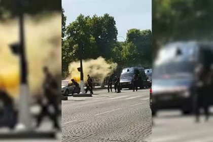 Протаранивший фургон жандармерии в Париже злоумышленник скончался