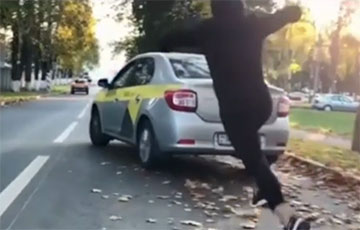 Подвиг минского водителя «Яндекс Такси» увековечили в фильме