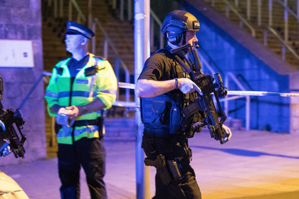 Полиция заявила о возможном теракте на стадионе в Манчестере