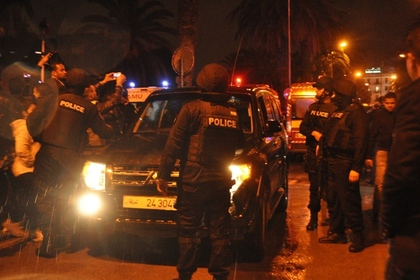 В Тунисе ввели режим ЧП после взрыва автобуса с охранниками президента