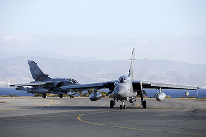 Британские ВВС атаковали нефтяные месторождения ИГ в Сирии