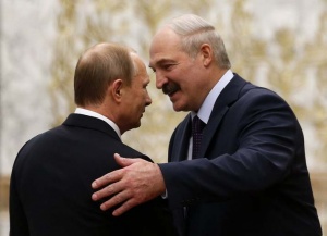 Путин поздравил Лукашенко с днем рожденья по телефону