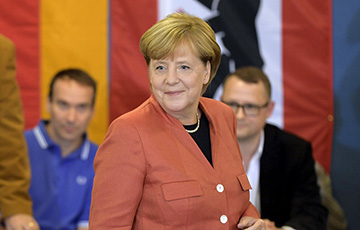Блок Ангелы Меркель опережает социал-демократов уже наполовину
