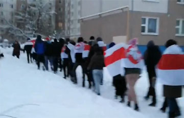 Камволь и Лошица вышли на утренний марш в Минске