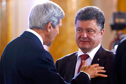Керри напомнил Порошенко об обещании дать особый статус Донбассу